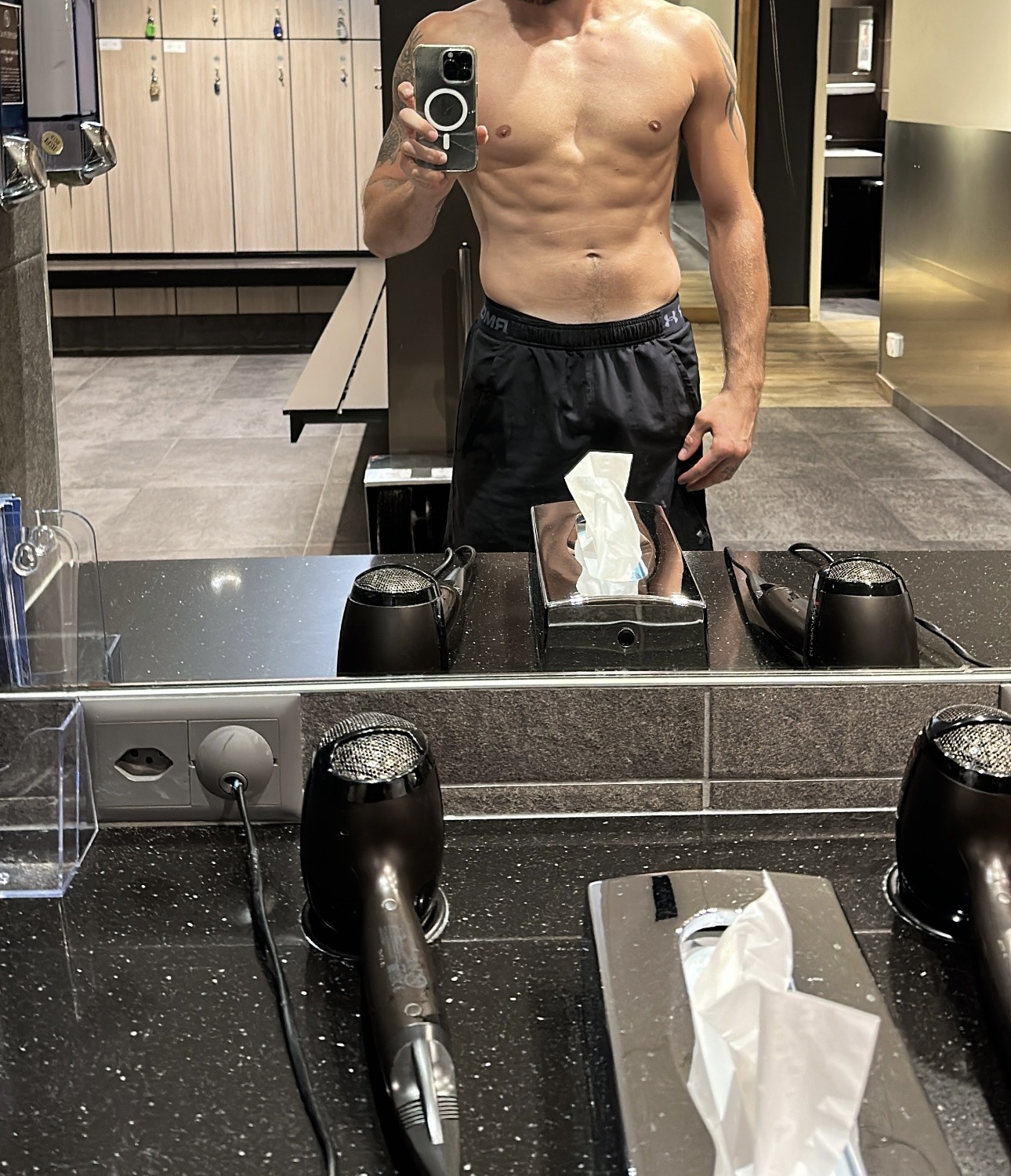 Largo - Zonnebeke - Flandre occidentale | Annonce Rencontre